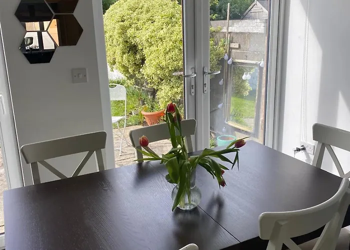 Spacious 3 Bed Townhouse In 12 *