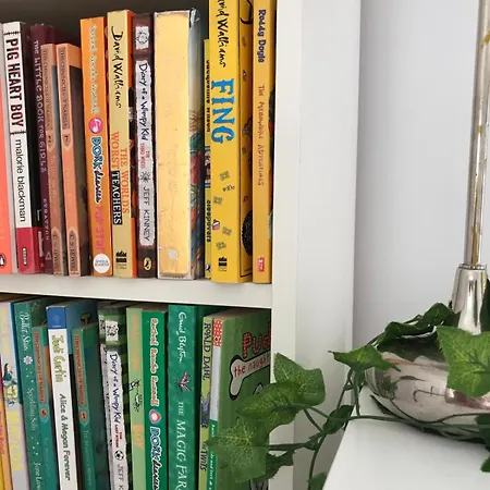 Spacious 3 Bed Townhouse In 12 * 더블린