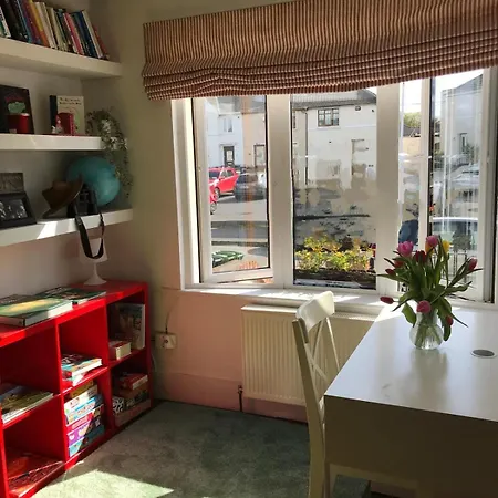Spacious 3 Bed Townhouse In 12 * Dublin
