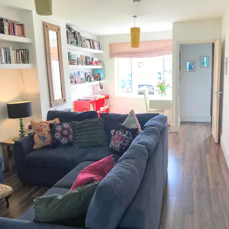 Spacious 3 Bed Townhouse In 12 * Dublin