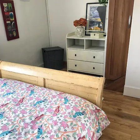 Spacious 3 Bed Townhouse In 12 Dublin