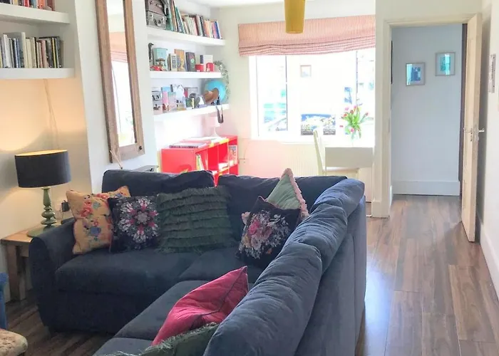 Spacious 3 Bed Townhouse In 12 * Dublin