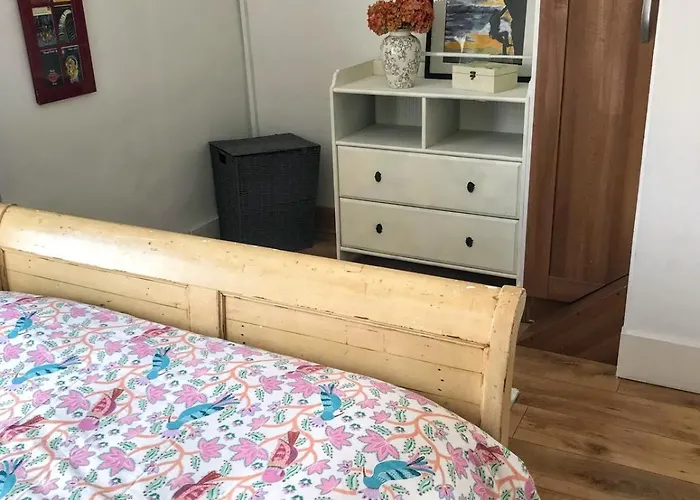 Spacious 3 Bed Townhouse In 12 Dublin