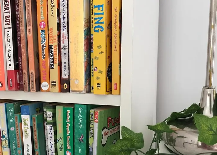 Spacious 3 Bed Townhouse In 12 * Dublin