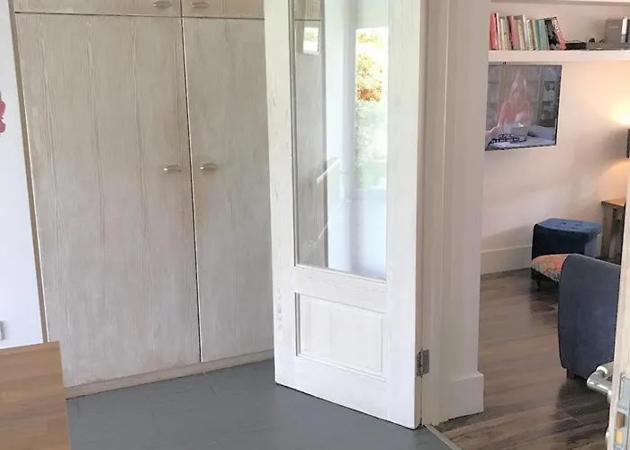 Apartment Spacious 3 Bed Townhouse In 12 *